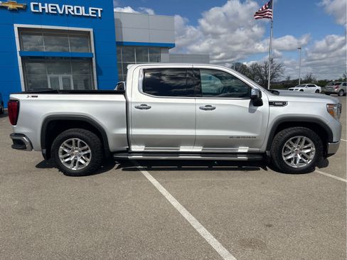 Used 2021 GMC Sierra 1500 SLT w/ SLT Premium Plus Package AWD/4WD image 2