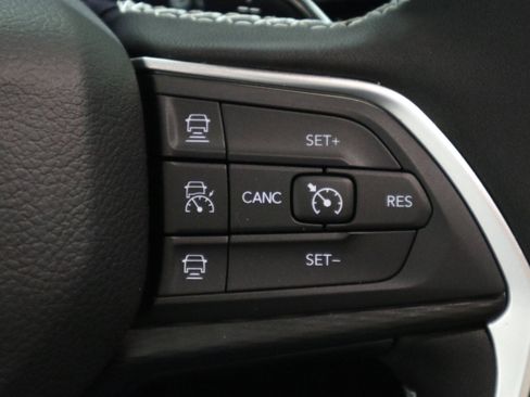 New 2025 Jeep Grand Cherokee L Altitude image 31