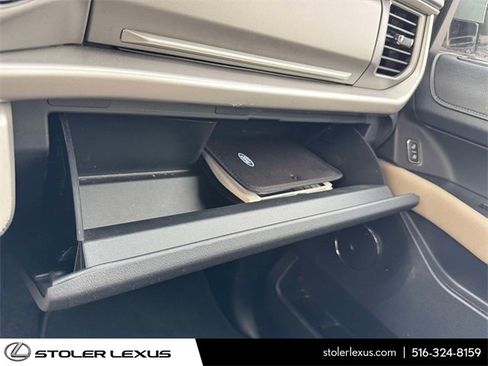 Used 2022 Ford Expedition XLT image 39