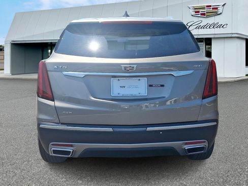 Certified 2023 Cadillac XT5 Premium Luxury AWD/4WD image 4