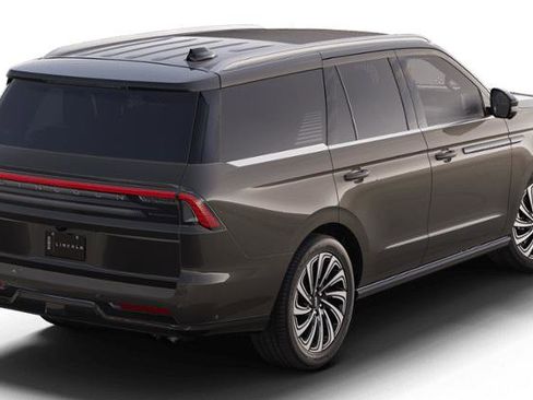 New 2025 Lincoln Navigator Black Label AWD/4WD image 3