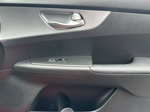 Certified 2023 Kia Forte LXS w/ LXS Technology Package FWD image 20