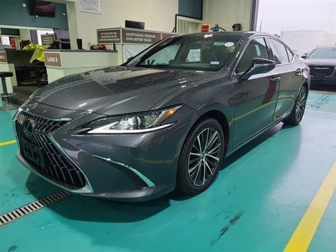 Used 2022 Lexus ES 350 w/ Premium Package FWD image 4