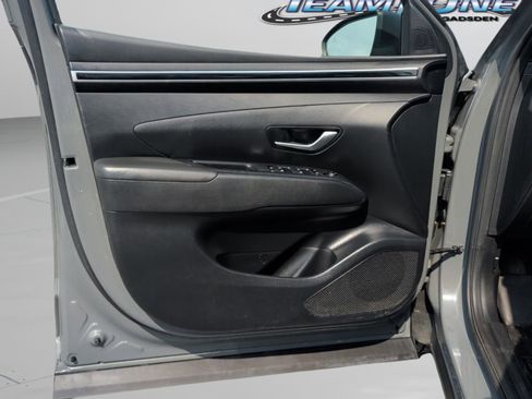 Used 2022 Hyundai Santa Cruz SEL w/ Activity Package FWD image 18
