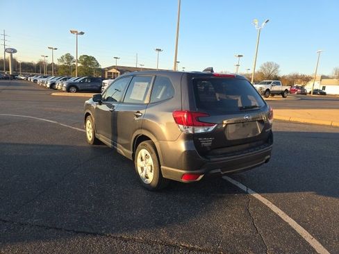 Used 2019 Subaru Forester image 5