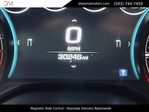 Used 2018 Chevrolet Camaro SS RWD image 31