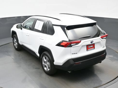 Used 2022 Toyota RAV4 LE AWD/4WD image 36