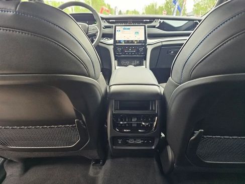 New 2025 Jeep Grand Cherokee Trailhawk image 14