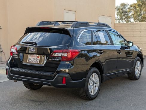Used 2018 Subaru Outback 2.5i Premium AWD/4WD image 13