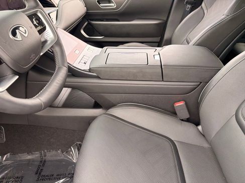 Certified 2026 INFINITI QX80 Luxe w/ Cargo Package RWD image 16