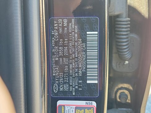 Certified 2024 Hyundai Elantra SEL image 31