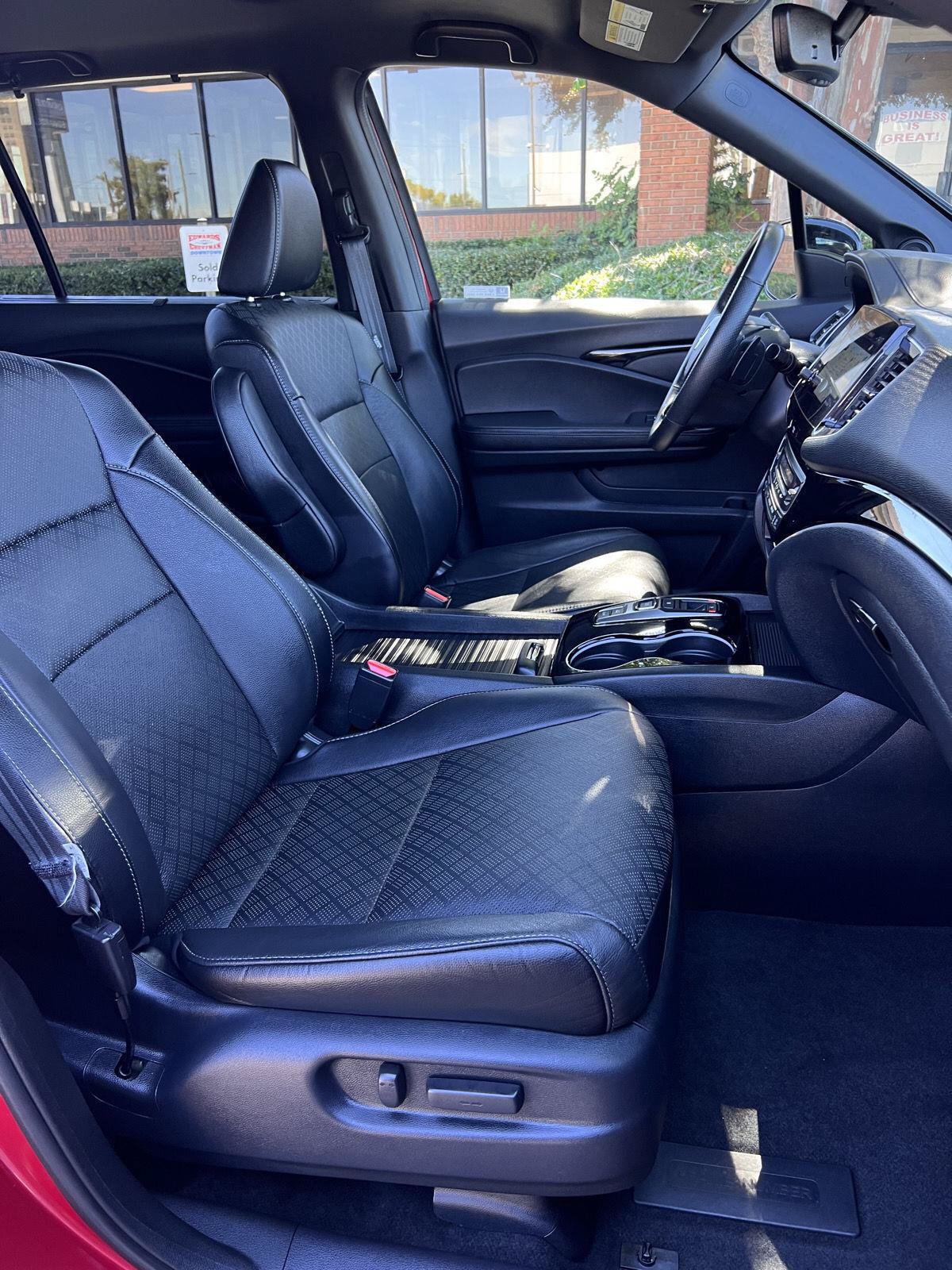 Used 2023 Honda Passport Elite image 35
