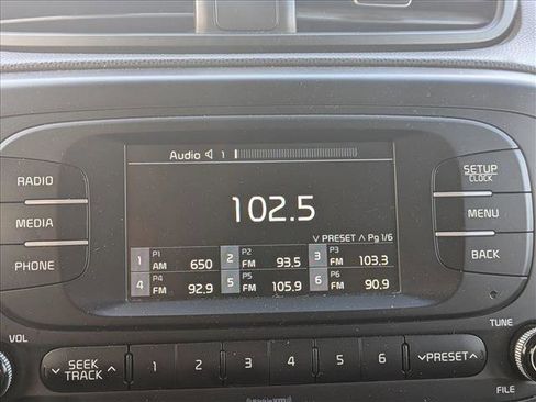 Used 2017 Kia Soul image 12