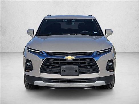 Used 2021 Chevrolet Blazer LT image 2