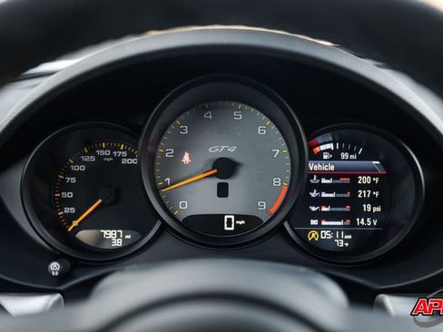 Used 2020 Porsche 718 Cayman GT4 image 9