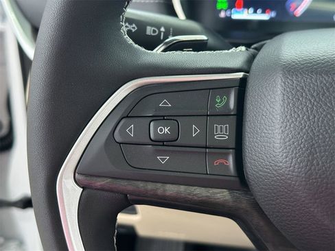 New 2024 Jeep Grand Cherokee Limited w/ Luxury Tech Group II image 33