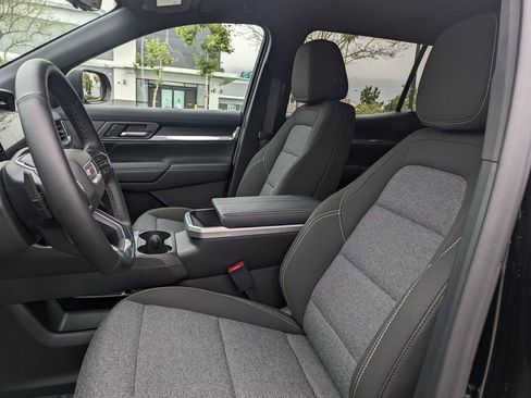 New 2026 GMC Terrain Elevation w/ Technology Package II FWD image 22