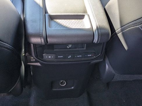 Used 2024 Toyota Grand Highlander XLE image 17