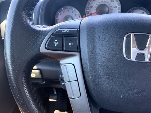Used 2014 Honda Pilot Touring image 24