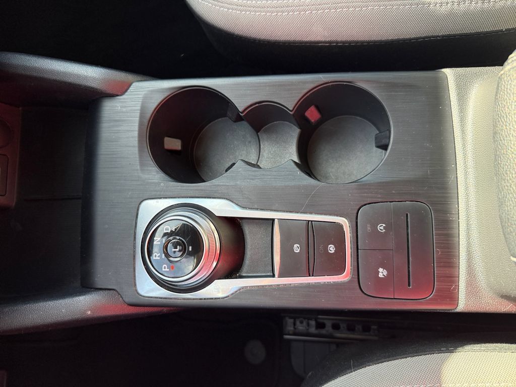 Used 2022 Ford Escape SE FWD image 23