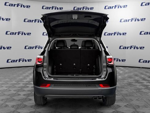 Used 2022 Jeep Compass Limited w/ Sun and Sound Group AWD/4WD image 11