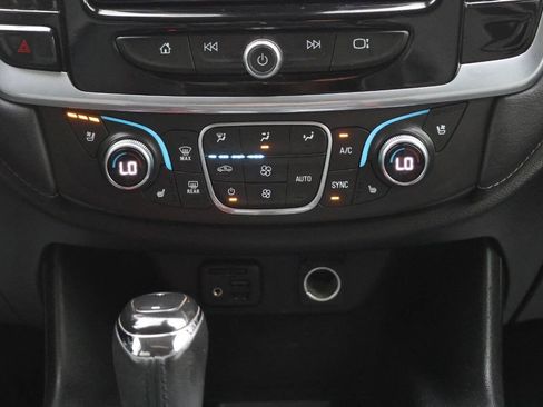 Used 2020 Chevrolet Traverse High Country FWD image 22