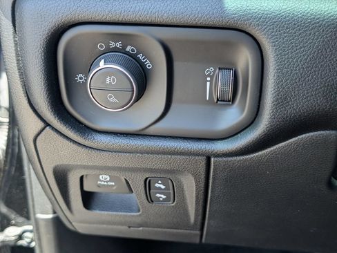 Used 2021 RAM 1500 Big Horn AWD/4WD image 21
