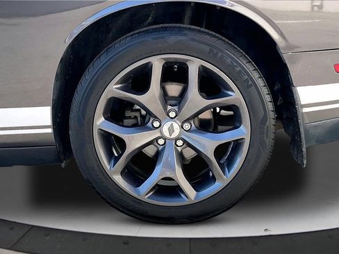 Used 2017 Dodge Challenger SXT image 34