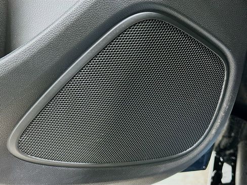 Used 2026 Buick Encore GX Sport Touring w/ Advanced Technology Package FWD image 18