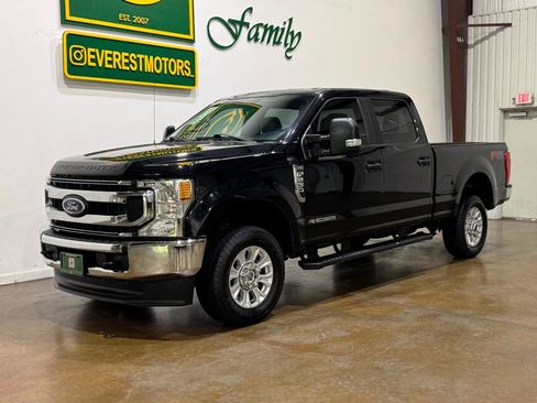 Used 2020 Ford F250 XL w/ STX Appearance Package AWD/4WD image 3