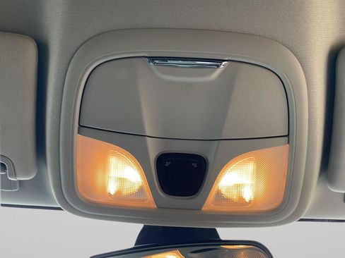 Used 2020 Jeep Cherokee Latitude image 14