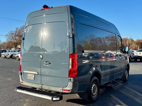 Used 2019 Mercedes-Benz Sprinter 144 image 6