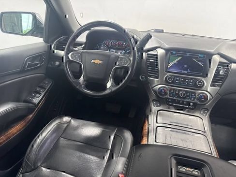 Used 2020 Chevrolet Suburban Premier RWD image 20
