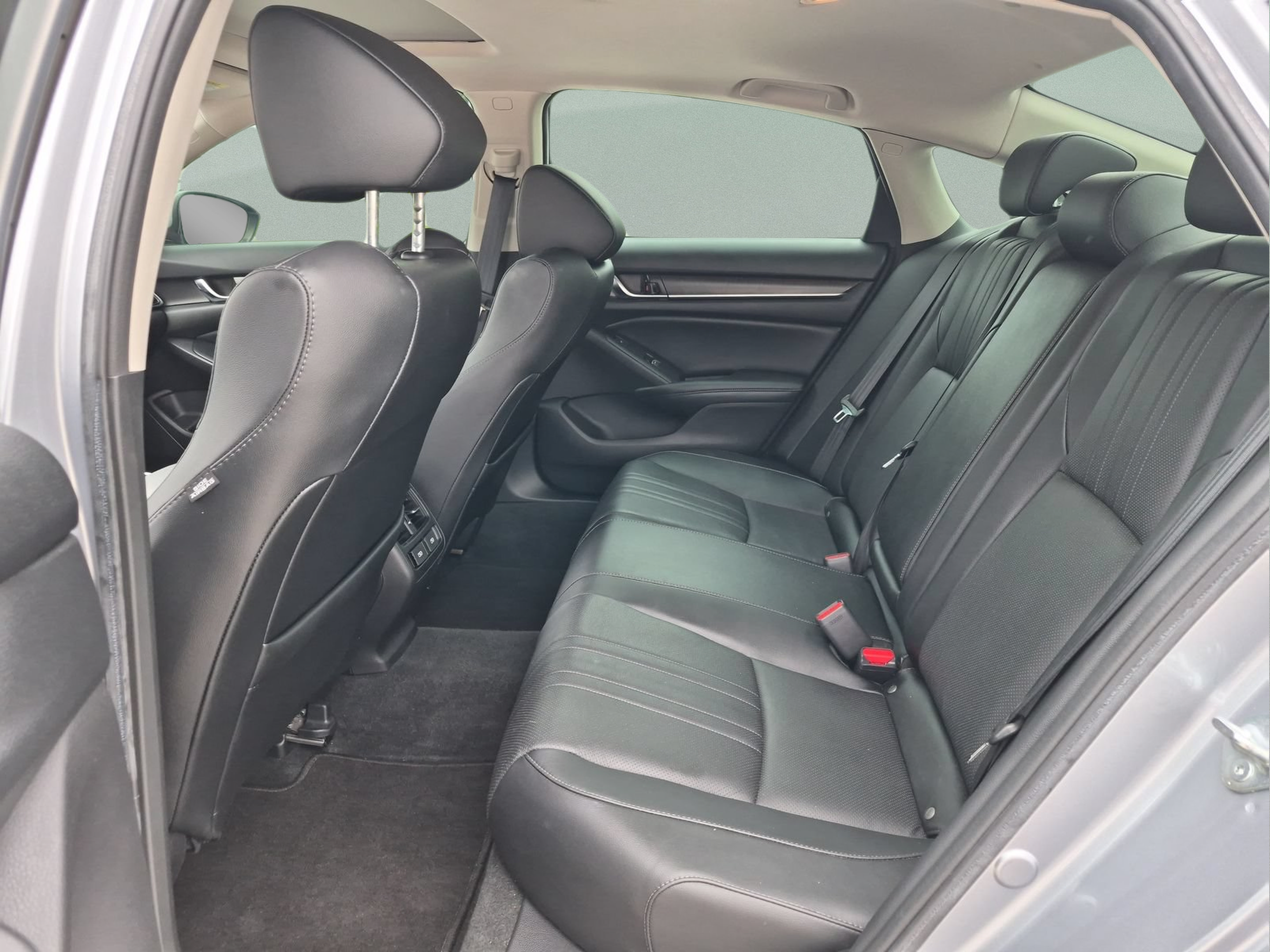 Used 2021 Honda Accord Touring image 17