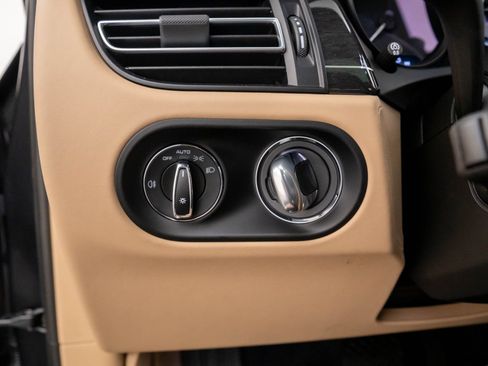 New 2026 Porsche Macan S image 21