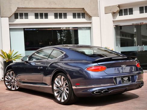 Used 2023 Bentley Continental GT Mulliner image 3