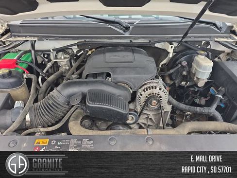 Used 2011 GMC Yukon Denali AWD/4WD image 21