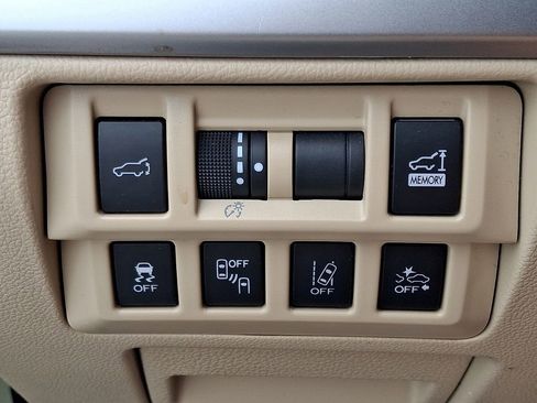 Used 2019 Subaru Outback 2.5i Limited AWD/4WD image 25