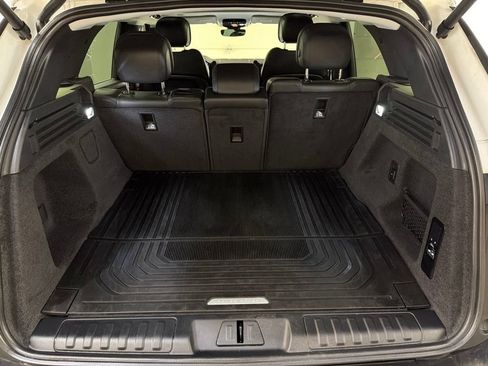 Used 2024 Land Rover Range Rover Sport SE AWD/4WD image 33