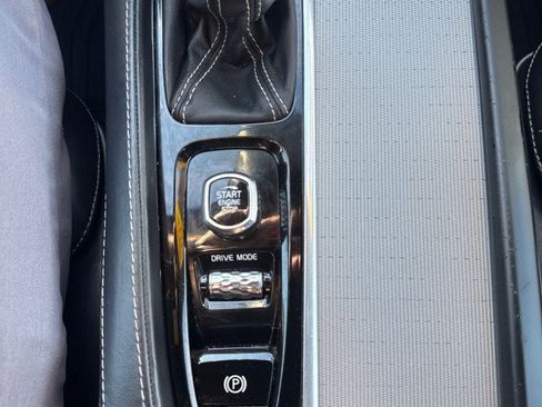 Used 2019 Volvo XC90 T6 R-Design w/ Advanced Package image 22