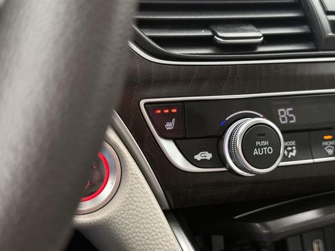 Used 2018 Honda Accord EX image 6