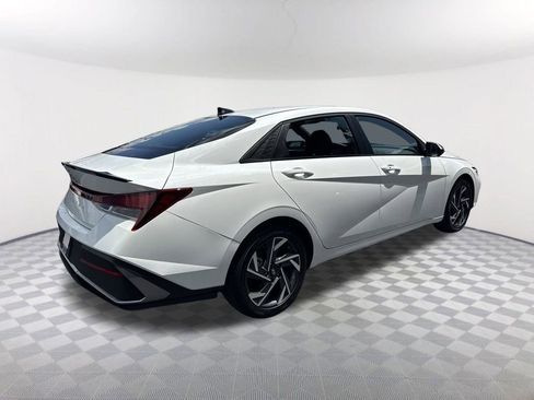 New 2025 Hyundai Elantra Sport image 5