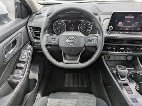 New 2026 Nissan Rogue SV FWD image 18