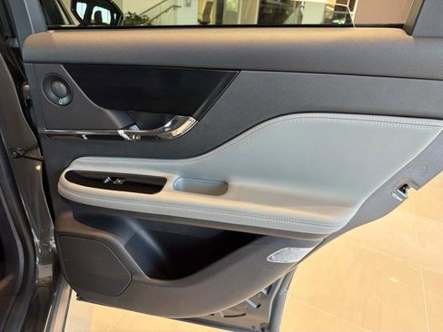 Certified 2020 Lincoln Corsair Reserve FWD image 23