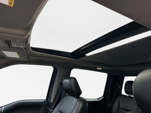 Used 2020 Ford F350 Lariat w/ Lariat Ultimate Package image 27