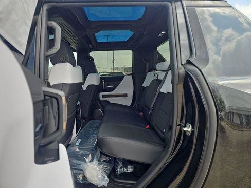 New 2025 GMC Hummer EV 3X AWD/4WD image 9