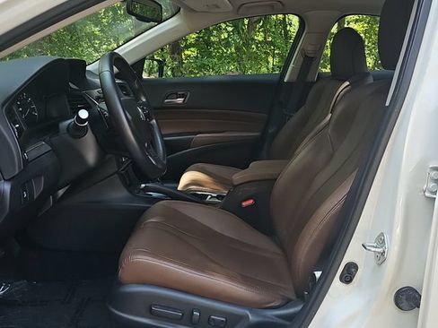 Used 2021 Acura ILX w/ Premium Package FWD image 9