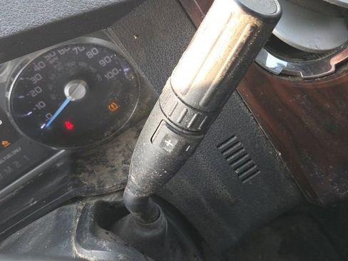 Used 2011 Ford F350 Lariat w/ Lariat Interior Pkg image 35