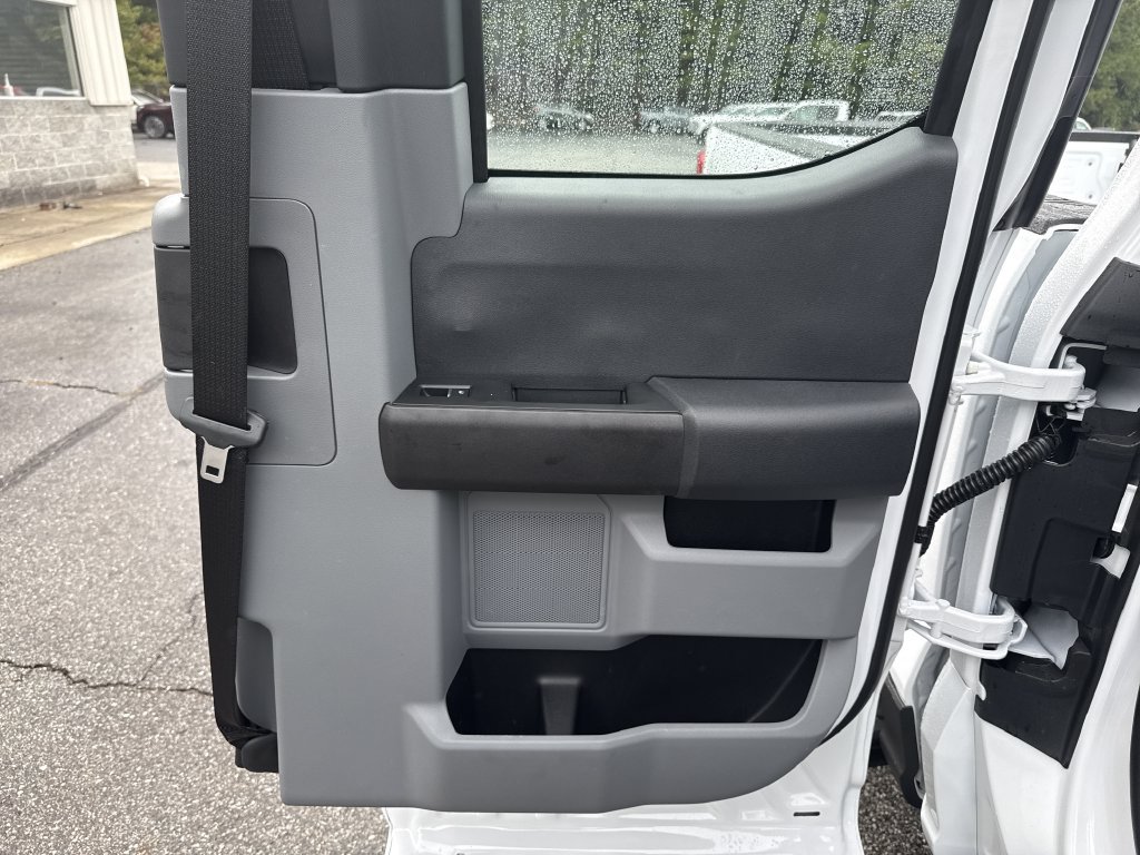 New 2026 Ford F350 XL w/ XL Driver Assist Package RWD image 17