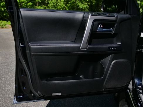 Used 2023 Toyota 4Runner Limited AWD/4WD image 24
